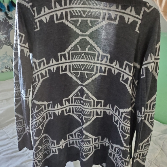 Cute flared cardigan - Picture 4 of 4